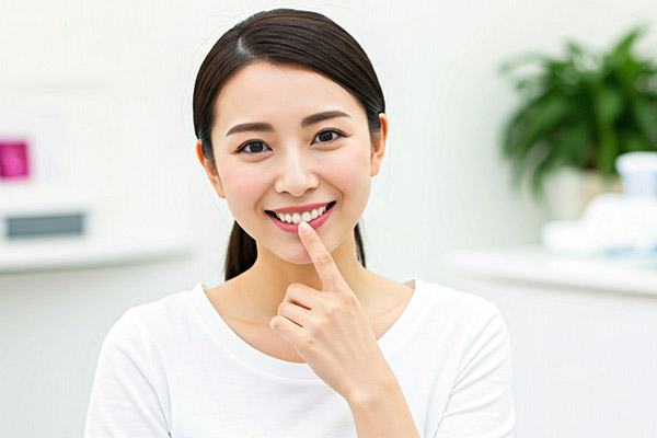 歯並びが綺麗な女性